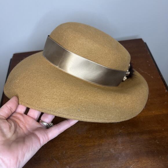 Vintage Lord & Taylor 100% Wool Made In Italy Church Hat Tan Beige main image 7